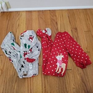 (2) Carter's Fleece Footed‎ Pajamas Size 2T Christmas Reindeer Santa Snowmen